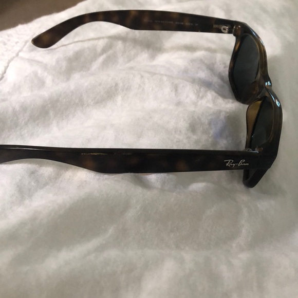 Ray ban sun glasses - Picture 2 of 6